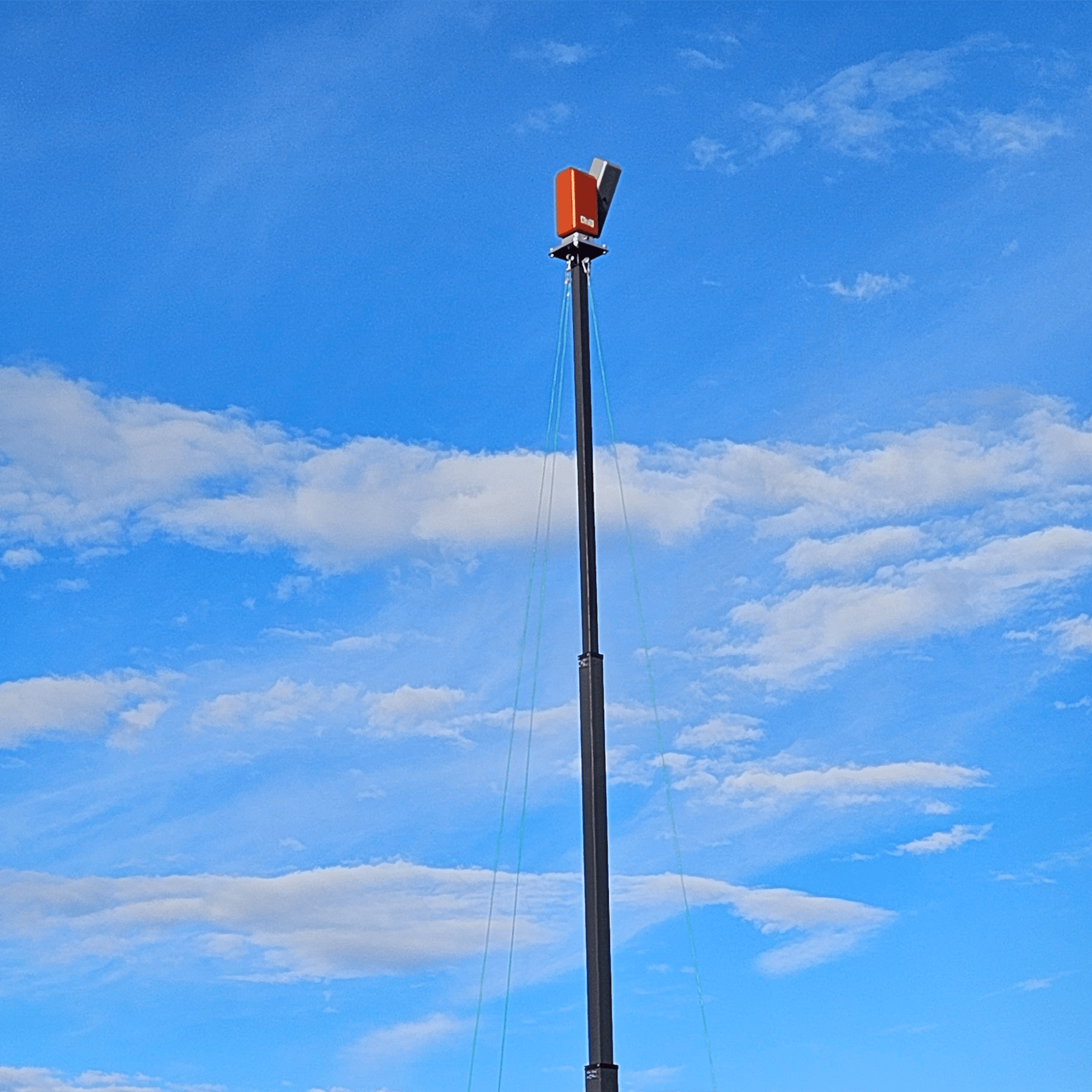 Ultimate MK2 with Solar Kit & Tripod - Birdzout